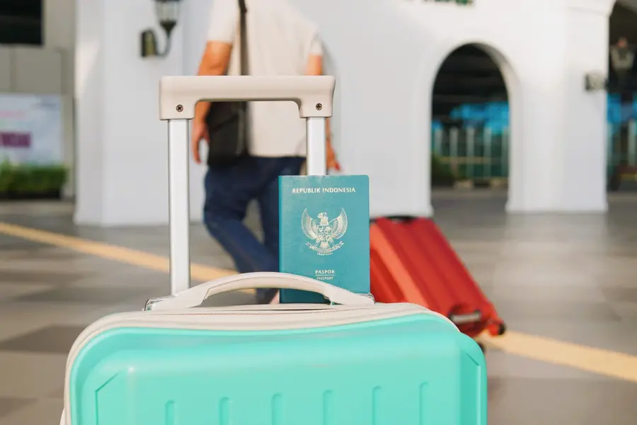 Wisatawan tiba di Bandara YIA Yogyakarta